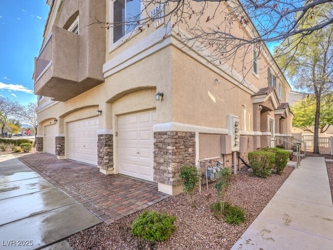 Building Photo - 1161 Amarillo Sky Pl