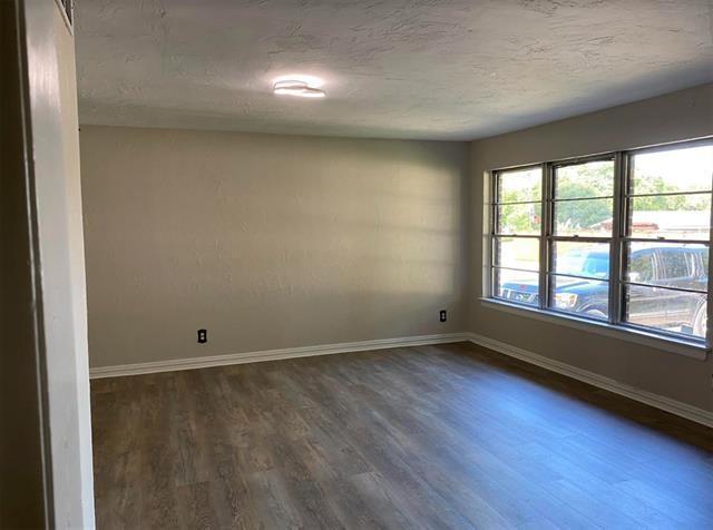 Foto del edificio - 518 W Celeste Dr
