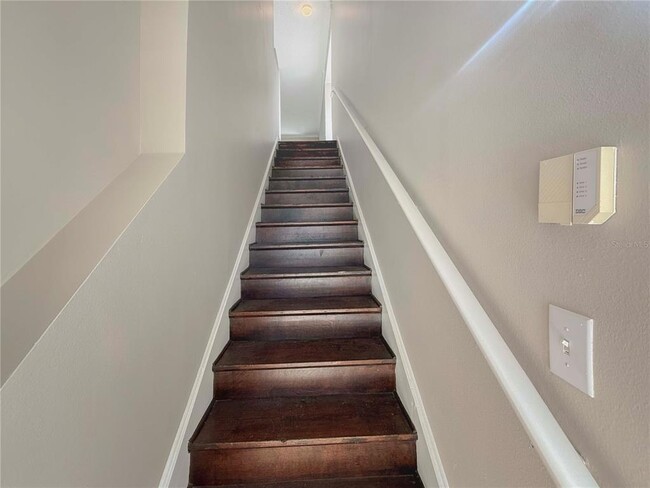 Building Photo - 5701 Bentgrass Dr
