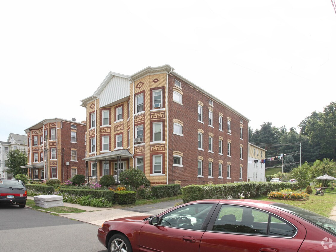 Foto del edificio - 156-158 Gold St