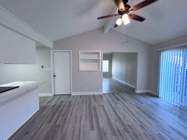 Foto del edificio - 10433-10433 El Mercado Dr