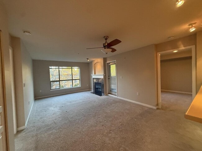 Photo du bâtiment - 15188-15122 22 Ave