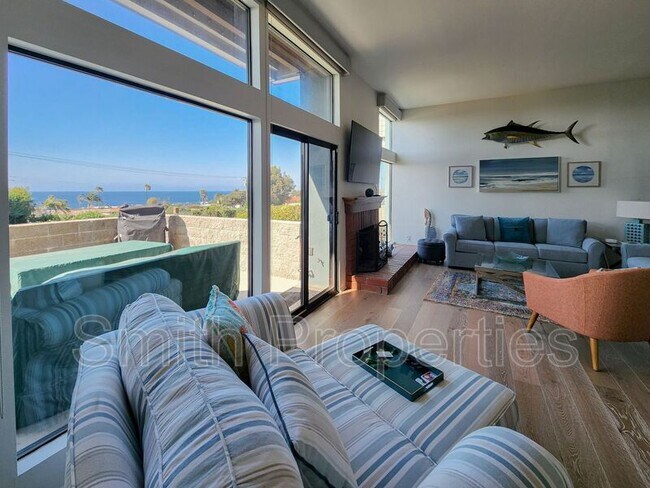 Building Photo - 420 Palos Verdes Blvd