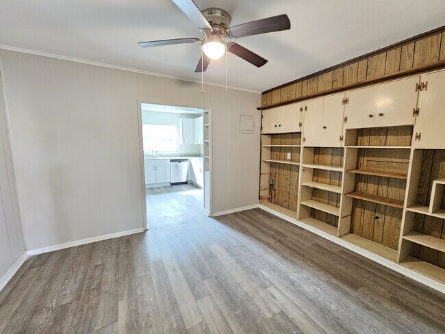 Foto del edificio - Single Family in Cocoa - Available July 1st!