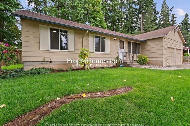 Foto del edificio - Renovated 3 Bedroom Home in Aloha - Large ...