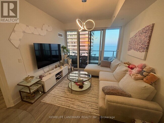 Building Photo - 30-3630 Shore Breeze Dr