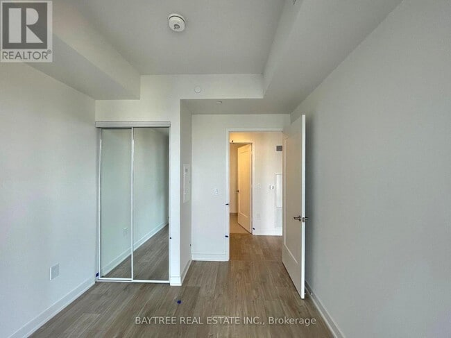 Building Photo - 135 Lower Sherbourne St