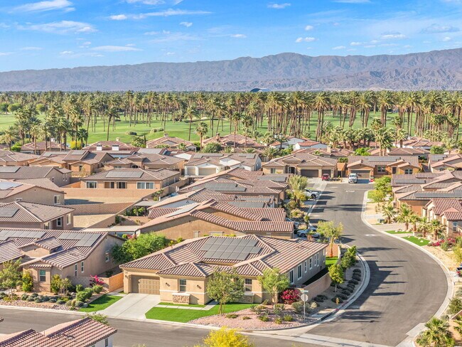 Foto del edificio - 81890 Via Encinitas