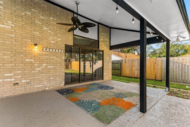 Foto del edificio - 303 Narcissus St