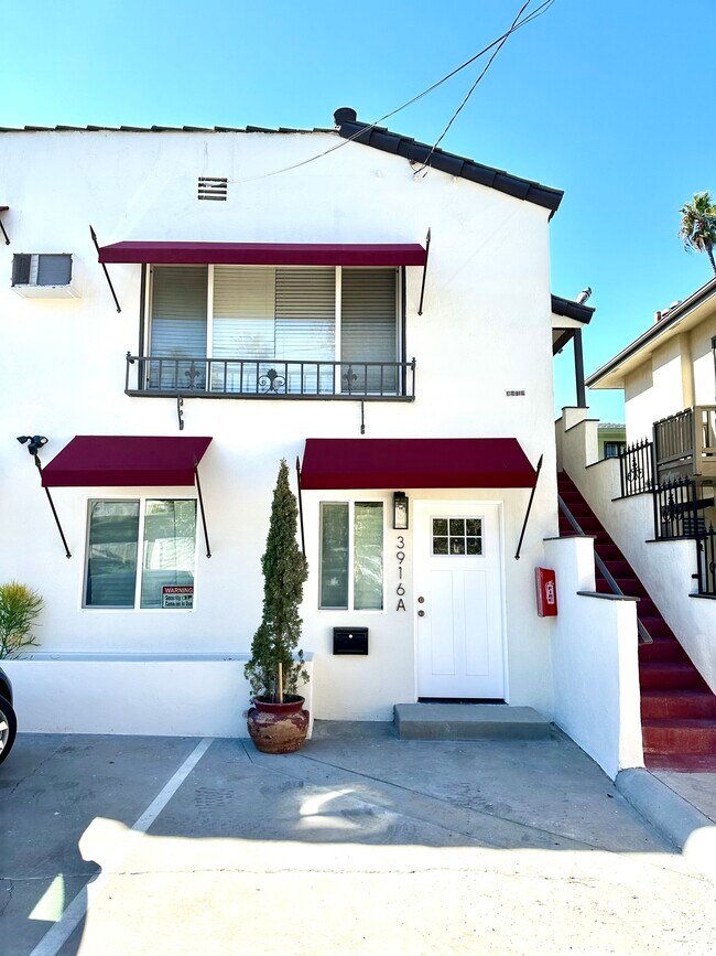 Foto del edificio - 3916 E 2nd St