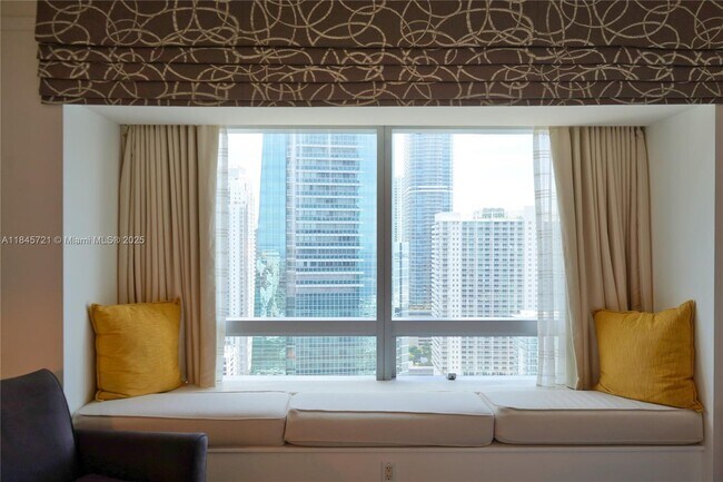 Foto del edificio - 1435 Brickell Ave
