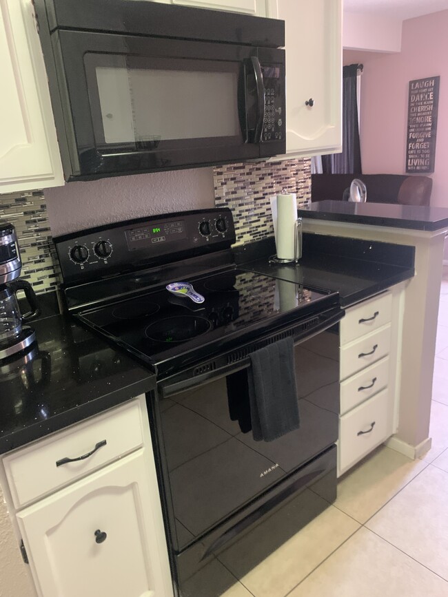 Foto del edificio - 3134 Cameron St