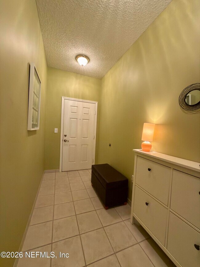Foto del edificio - 109 Laurel Wood Way