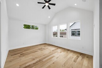 Building Photo - 424 Sikes St