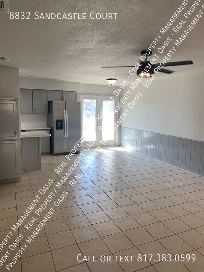 Foto del edificio - 8832 Sandcastle Ct