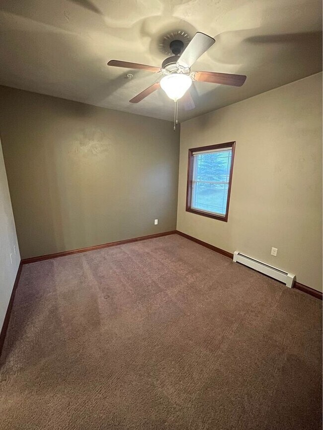 Foto del edificio - 3117 W Glenpark Dr