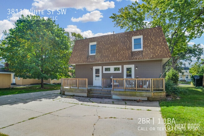 Building Photo - 3811 White St SW