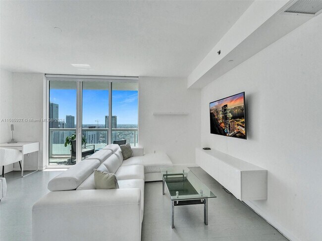 Building Photo - 50 Biscayne Blvd