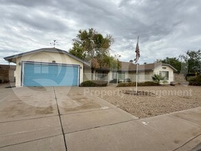 Building Photo - 8102 W Sweetwater Ave