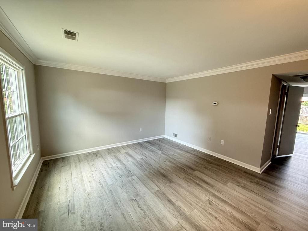 Primary Photo - 2870 Beechtree Ln