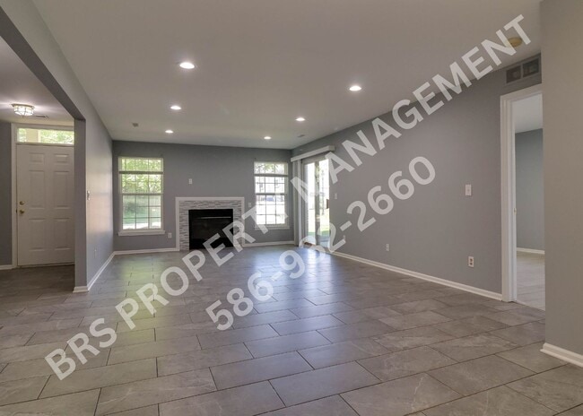 Building Photo - 2 Bedroom 2 Bathroom Condo in Sterling Heights