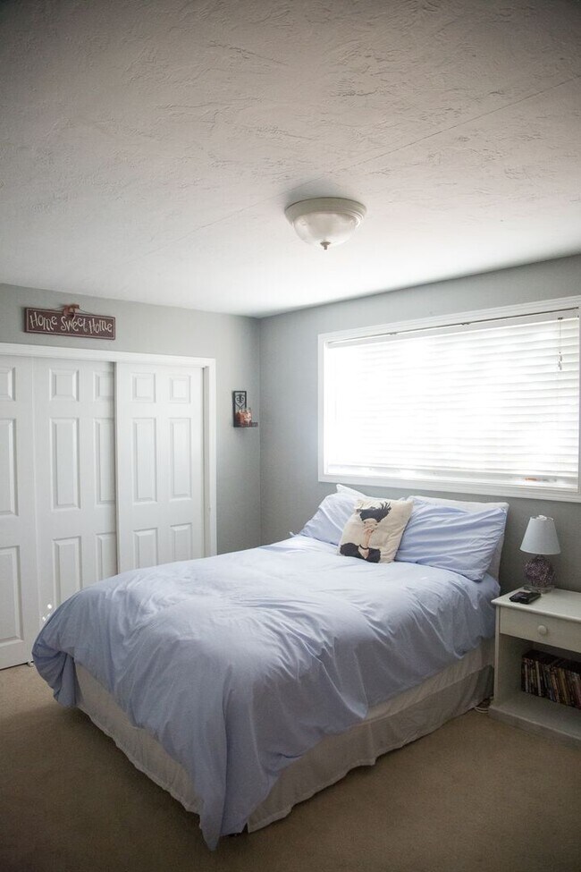 Foto del edificio - (OWE) 3 bed 2 bath home in Cal Young Neigh...