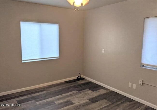 Building Photo - 4205 E Paseo Dorado
