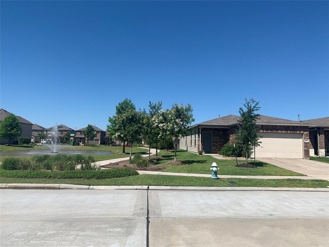 Foto del edificio - 14627 Myrtle Point Dr