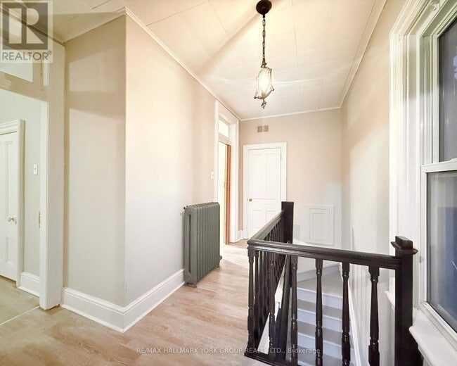 Photo du bâtiment - 212 Bradford St