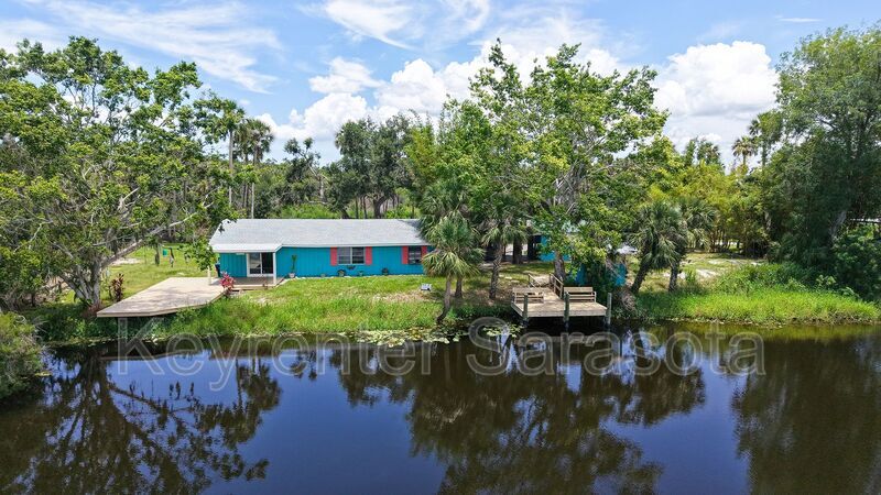 Primary Photo - 6737 Lincoln Rd