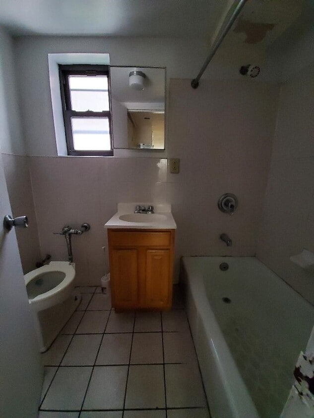 Building Photo - 440 3rd Ave