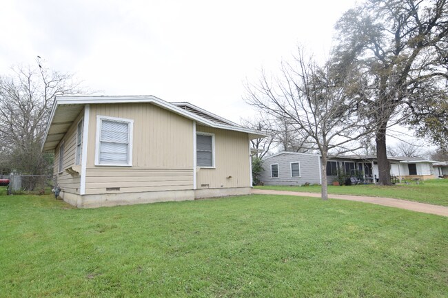 Foto del edificio - 2518 Goliad St