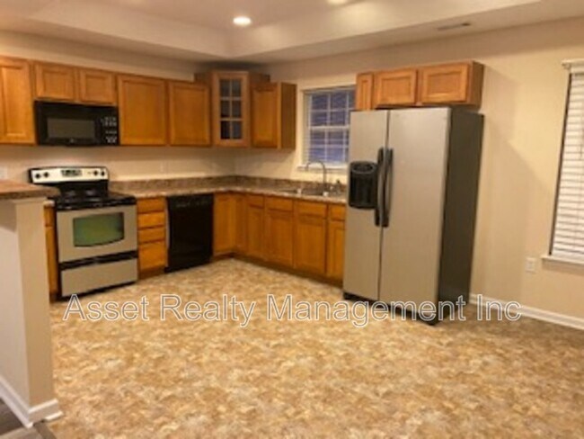 Foto del edificio - 801 Colonial Estates Way