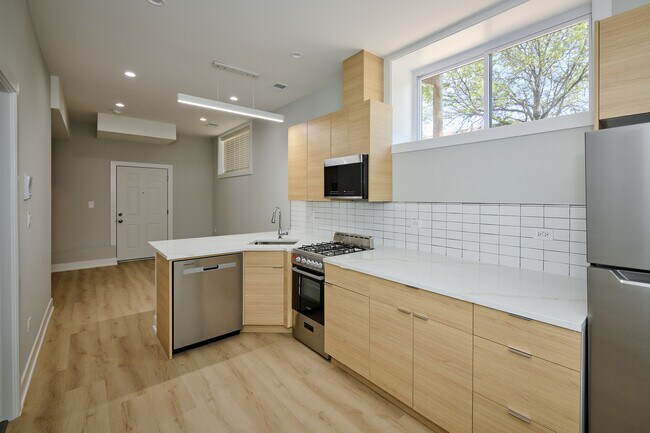 Foto del edificio - 2876 W 21st Pl