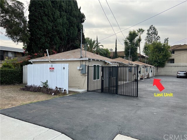 Foto principal - 8036 Whitaker St