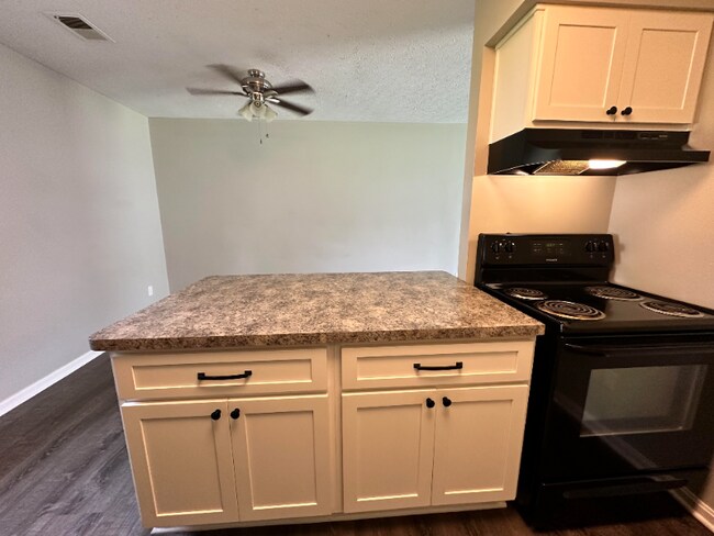 Photo - 11201 Ginger Rd House