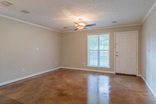 Foto del edificio - 316 Indian Pointe Dr