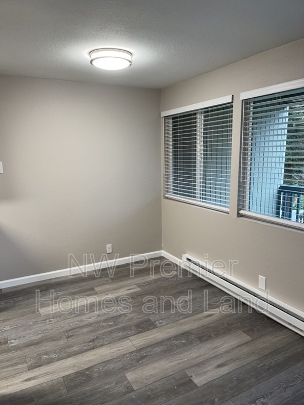 Building Photo - 9546 Silverdale Loop Rd NW