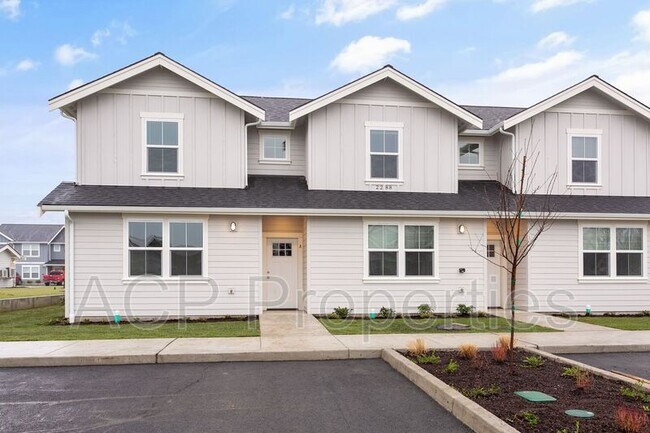 Building Photo - 2282 Brome St