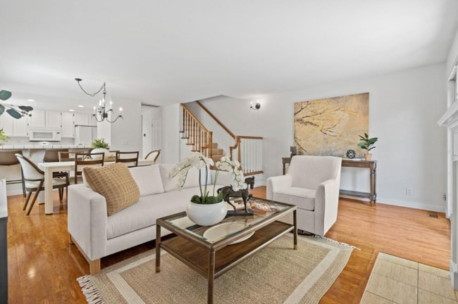 Building Photo - 149 Redding Rd