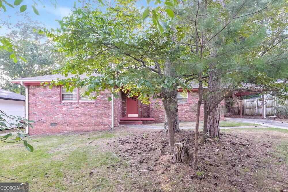 Primary Photo - 1090 Longshore Dr