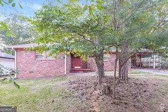 Building Photo - 1090 Longshore Dr