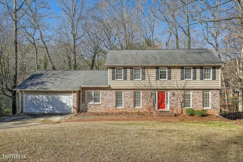 9400 N Lake Dr, Roswell, GA 30076 House Rental in Roswell, GA