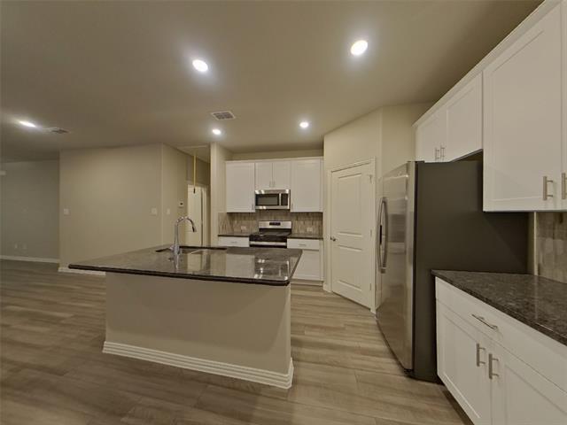 Building Photo - 1805 Ash Oak Ln