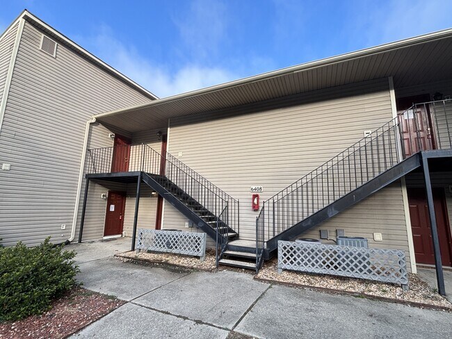 Building Photo - 6408 Starbrook Dr