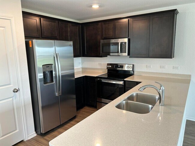 Foto del edificio - 1214 Smallmouth Rd