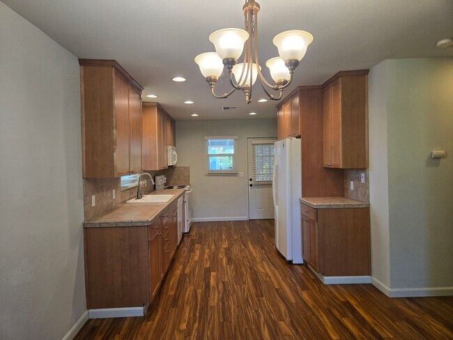 Foto del edificio - 5437 Griffin Rd