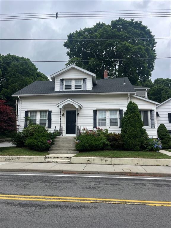 Building Photo - 581 Woonasquatucket Ave