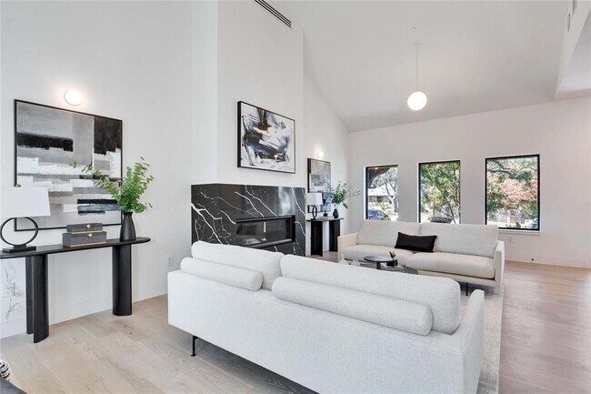 Foto del edificio - 1601 Chelsea Ln