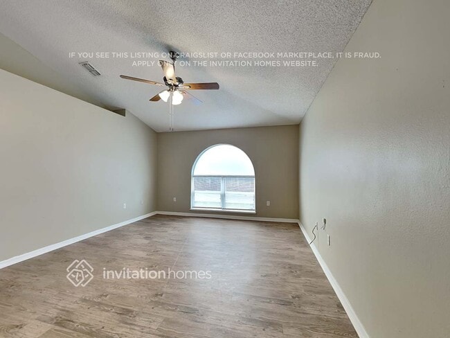 Building Photo - 5882 Windridge Dr